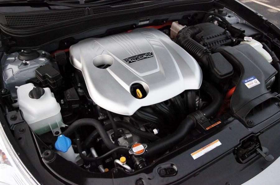  Hyundai Sonata Hybrid 2010 года  (фото 62 из 83)